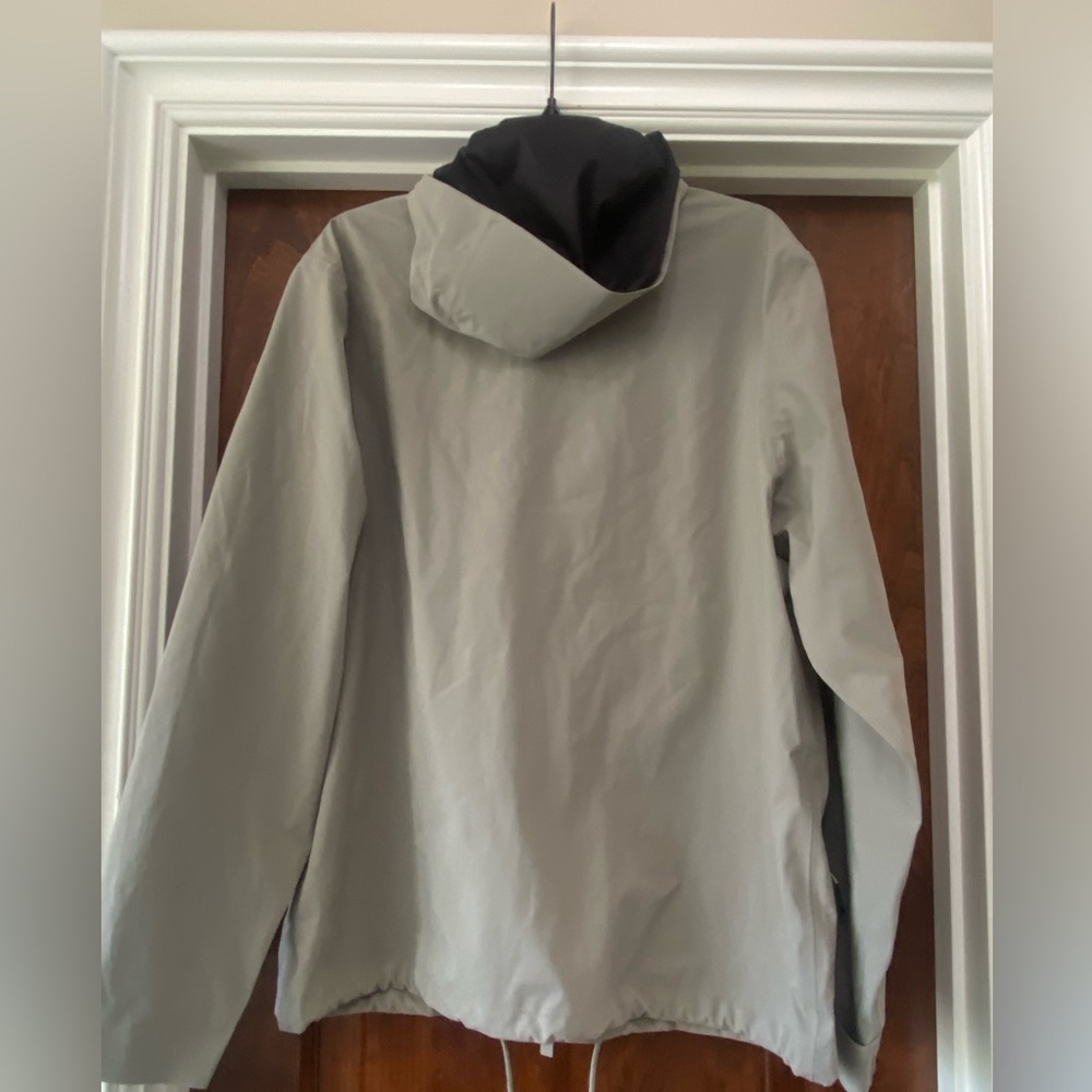 Rains Mens/Unisex Suva Softshell Cargo Raincoat Driftwood Sz M  Retails 200+ - Picture 2 of 10